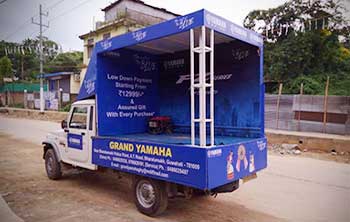 Easy branding and product showcase on VAN and E-rickshaw in entire Assam